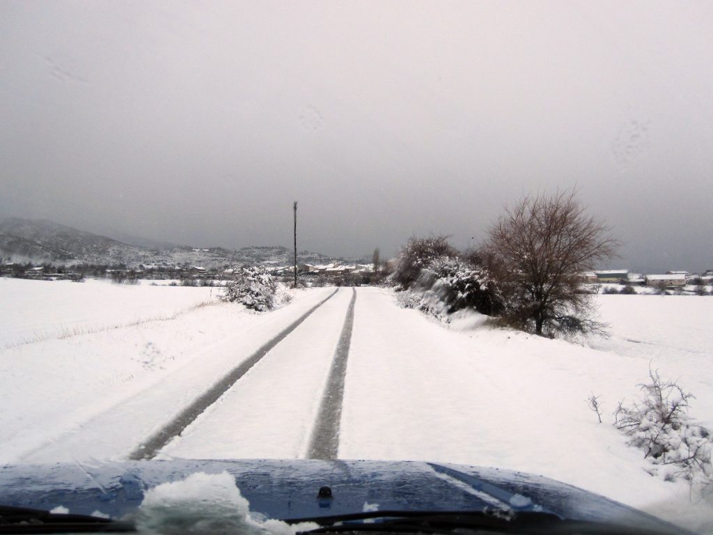 Camino nevado en Bailo