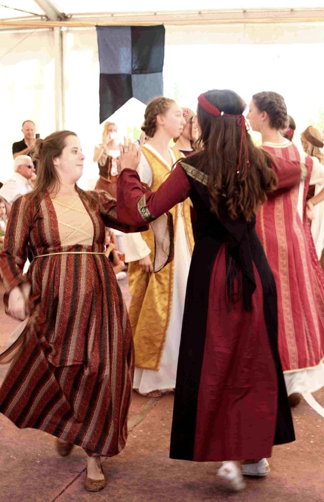 Danzas medievales en Bailo