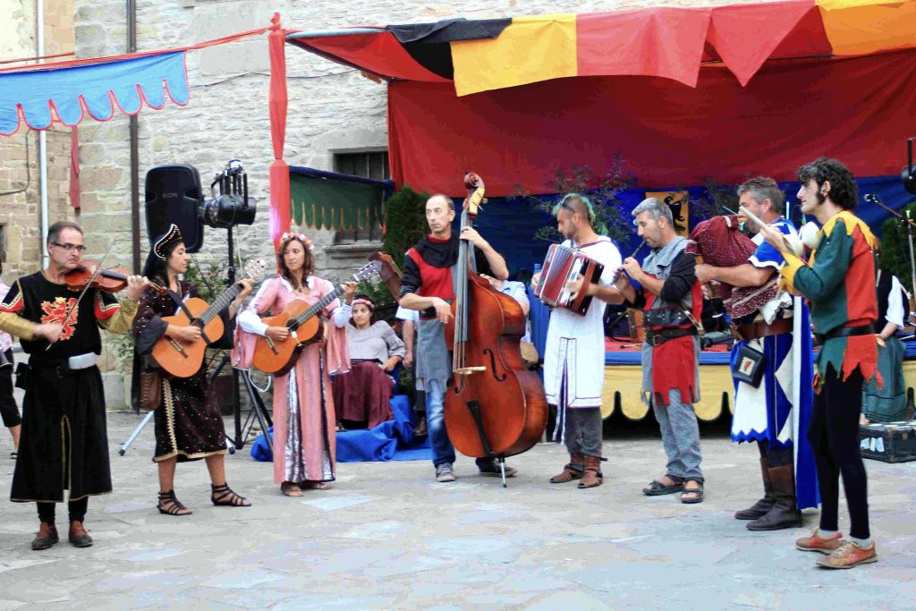 Músicos medievales en las Jornadas del Santo Grial