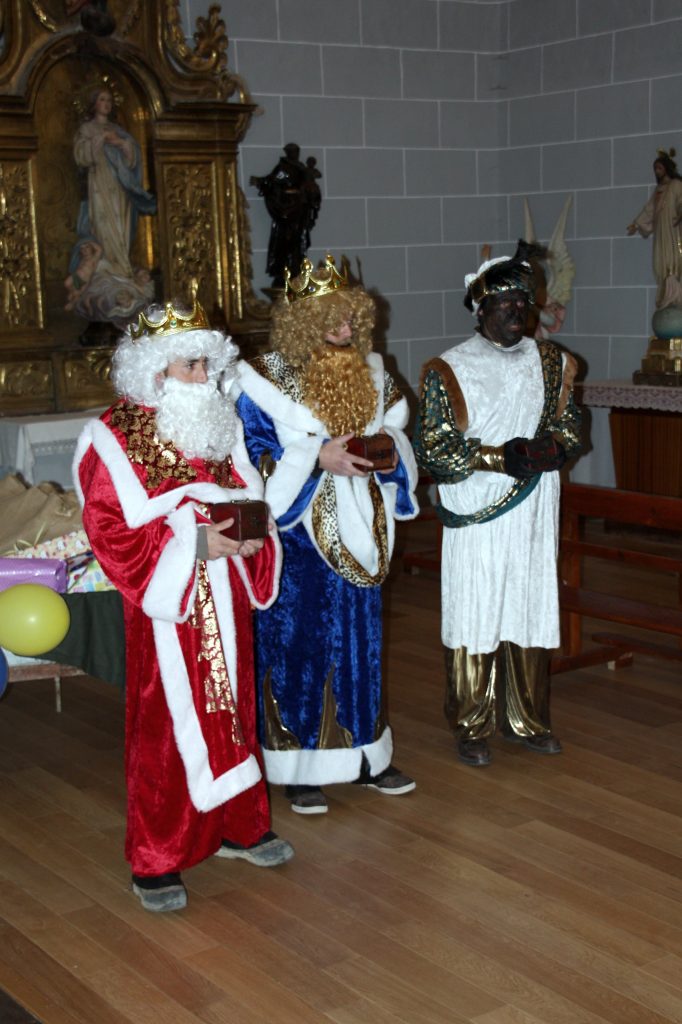 Los Reyes Magos en la iglesia de Bailo
